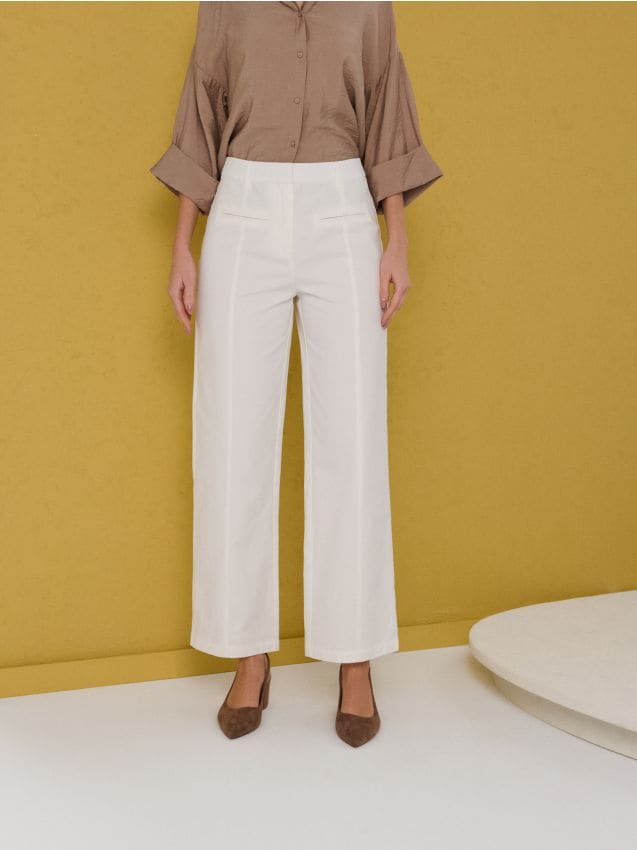Sinsay - Spodnie straight leg - biały