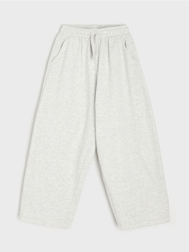 Sinsay - Pantaloni de trening cu crac larg - gri deschis