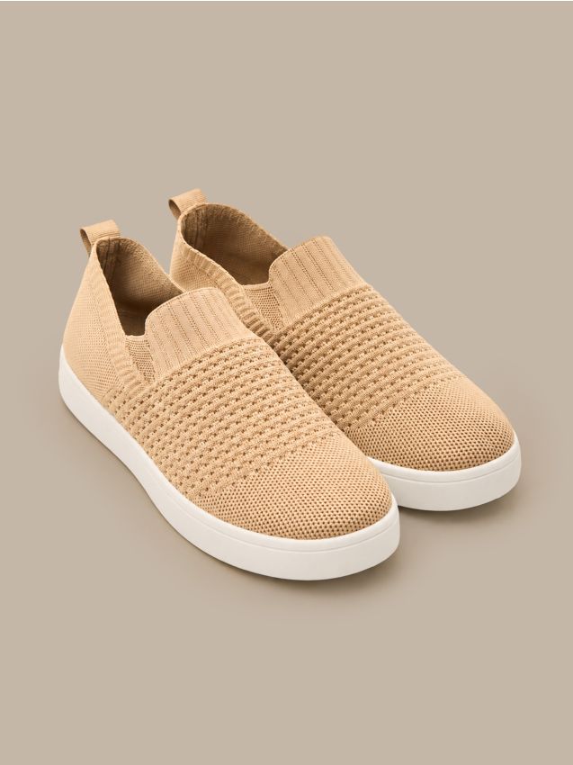 Sinsay - Teniși slip-on cu partea superioară tricotată - bej