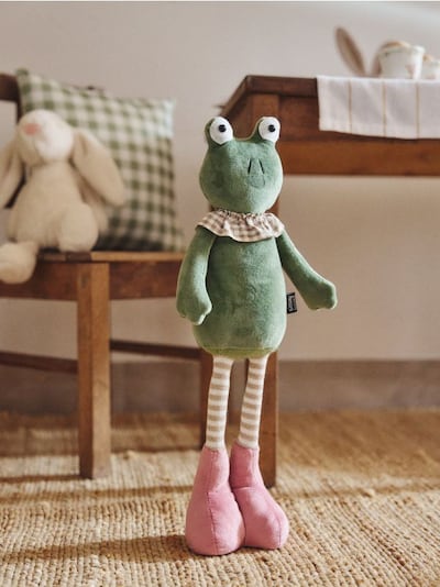 Álló béka alakú dekoráció