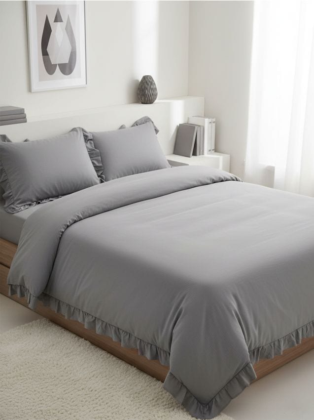 Sinsay - Set de lenjerie de pat cu volane și textură delicată - gri-închis