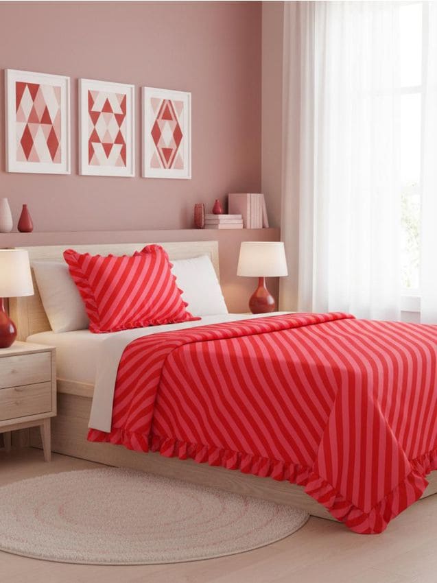 Sinsay - Set de lenjerie de pat cu dungi și volane - roșu