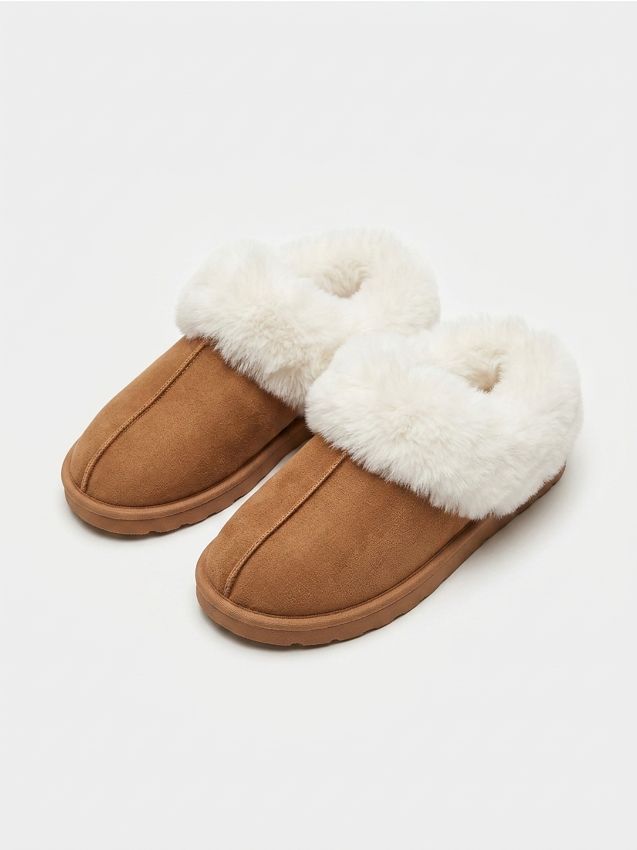 Sinsay - Pantofi slip-on căptușiți cu blană artificială - arămiu