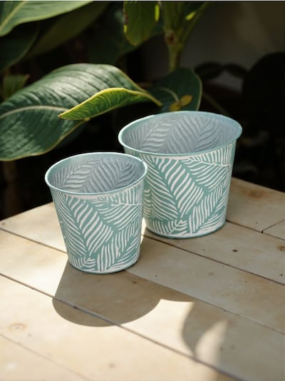 Metalne saksije set 2 komada