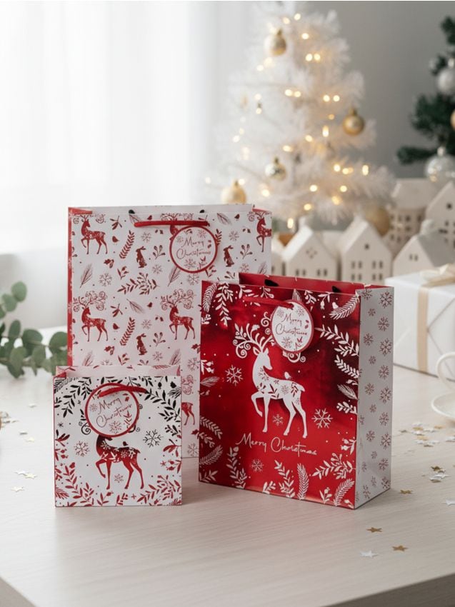 Sinsay - Vianočné darčekové tašky s motívom soba, 9 balenia - červená