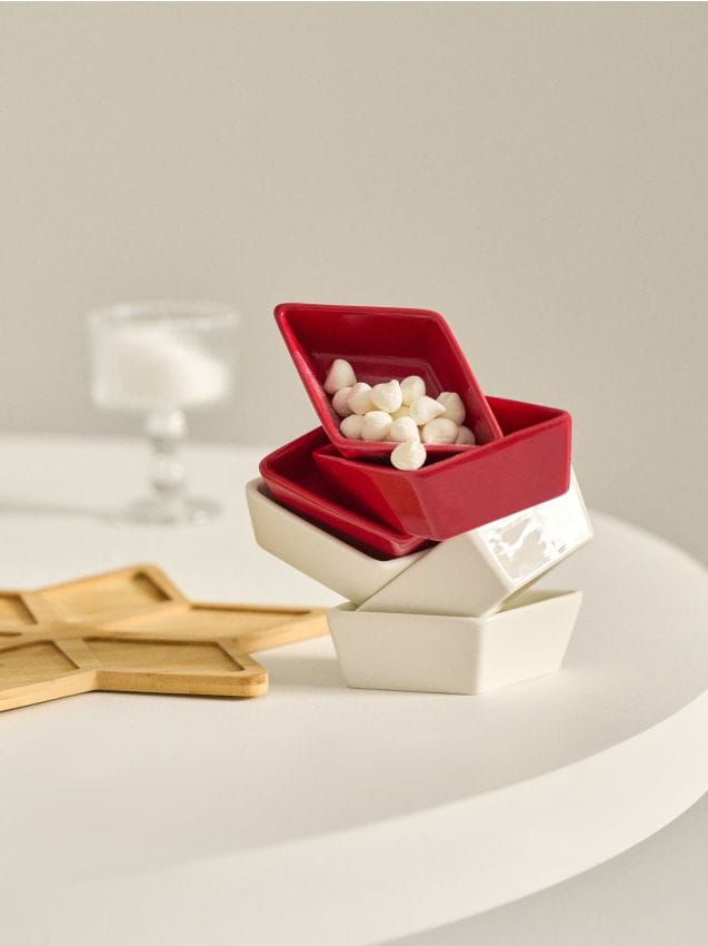 Sinsay - Vianočný servírovací podnos s miskami s motívom hviezdy - viacfarebná