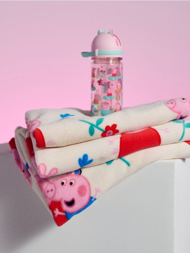 Sinsay - Pătură Peppa Pig - multicolor