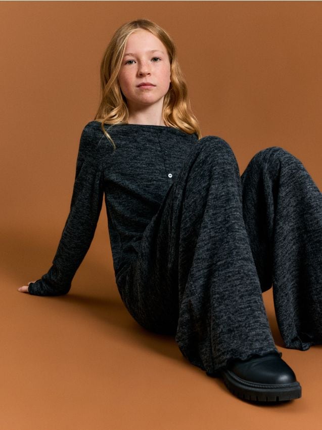 Sinsay - Set cu viscoză: cardigan mulat și pantaloni wide leg - gri-închis