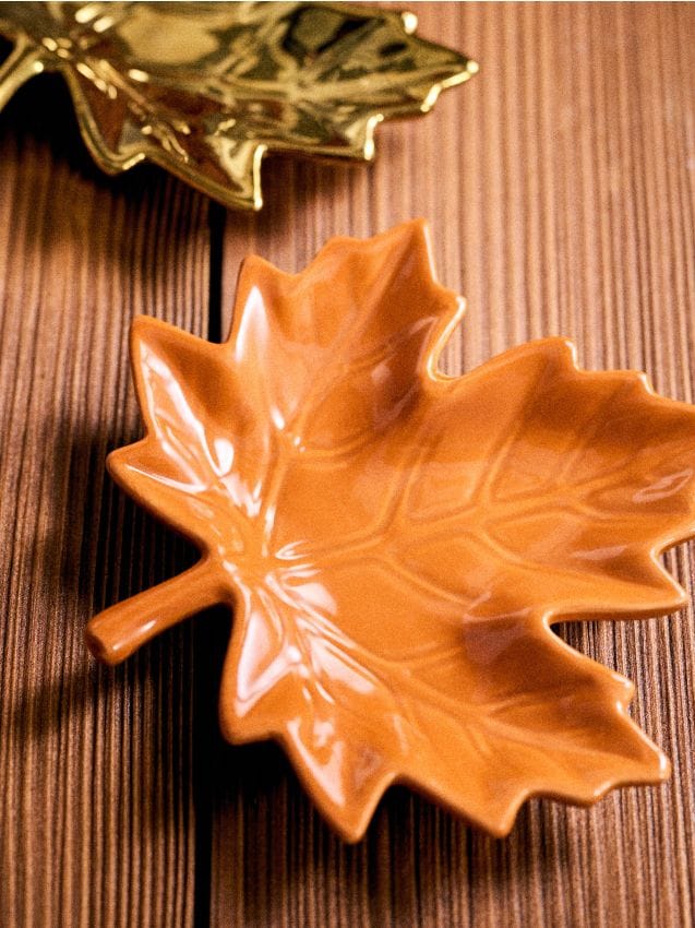 Sinsay - Tavă decorativă din ceramică în formă de frunză - portocaliu