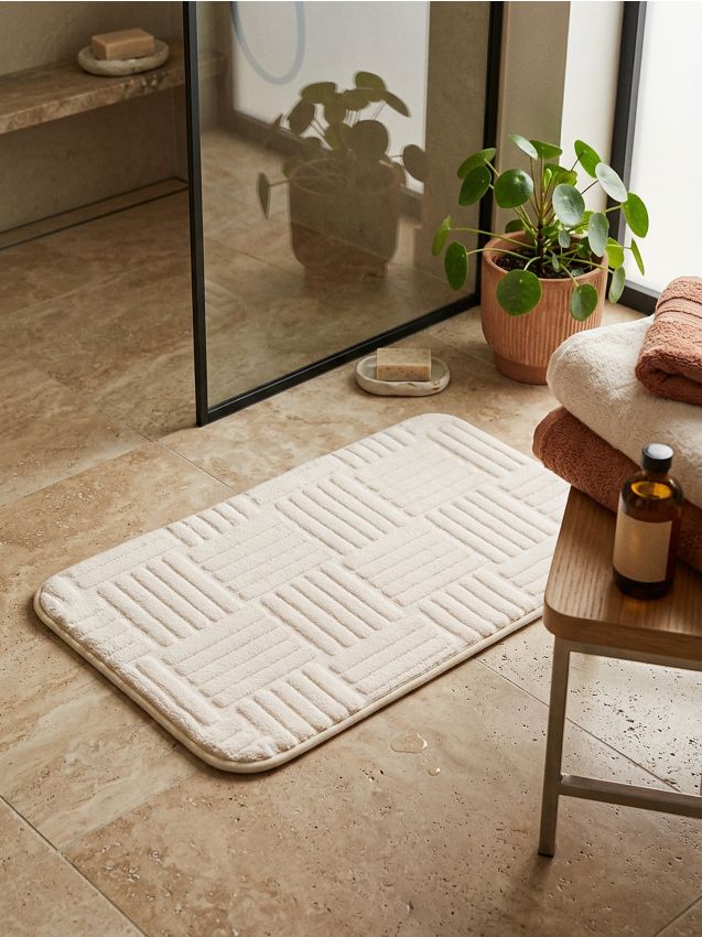 Sinsay - Covoraș de baie cu motiv de Crăciun - crem