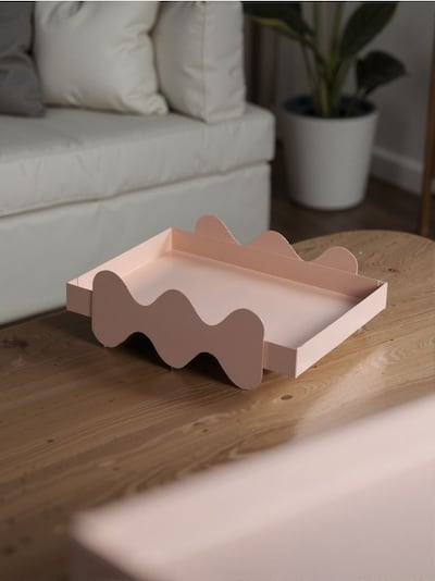 Vassoio decorativo con bordi decorativi