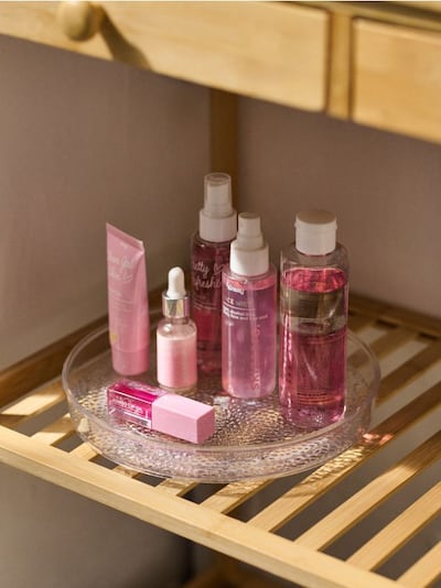 Otočný organizér na kosmetiku