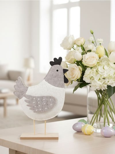Stajaća uskršnja dekoracija u obliku kokoši