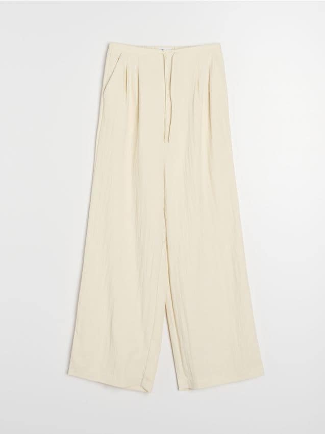 Sinsay - Pantaloni wide leg cu amestec de viscoză - nude