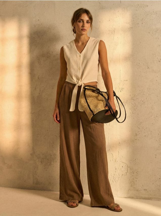 Sinsay - Bluză tip cămașă fără mâneci - nude