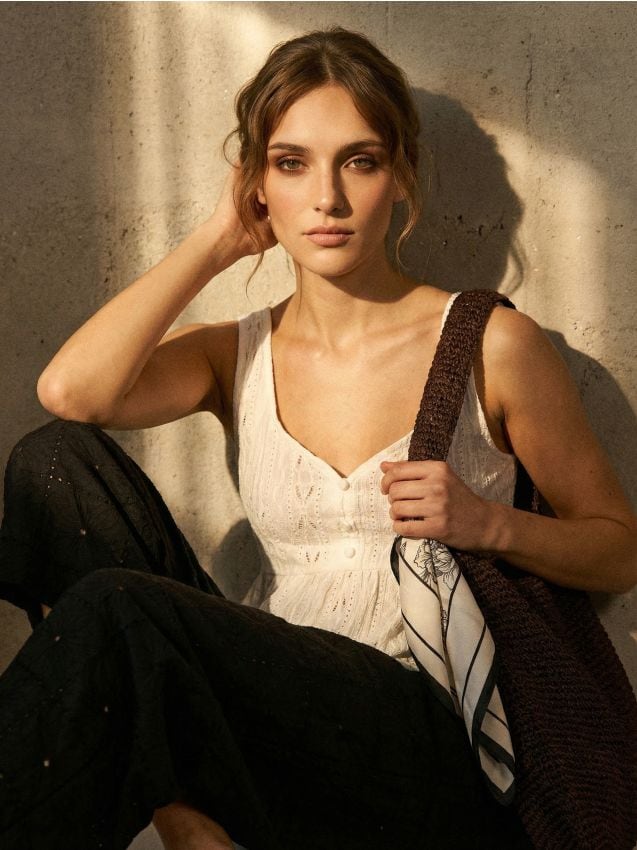 Sinsay - Bluză ajurată cu bretele - nude