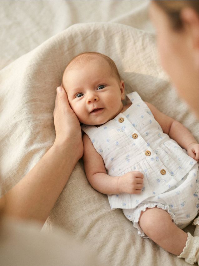 Sinsay - Set: Bluză și Pantaloni Scurți - alb