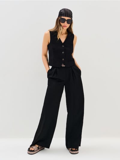 Παντελόνι wide leg με ζώνη, με προσθήκη βισκόζης
