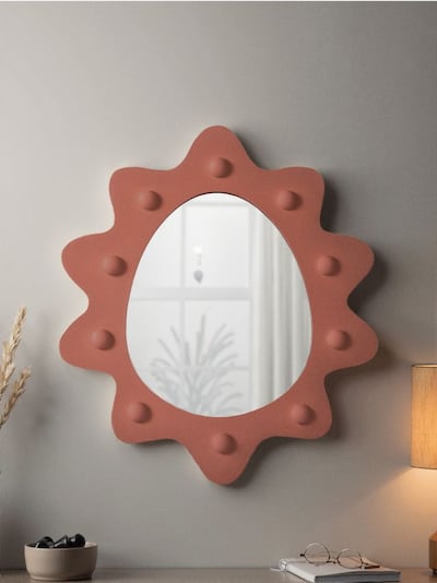 Καθρέφτης σε ακανόνιστο σχήμα