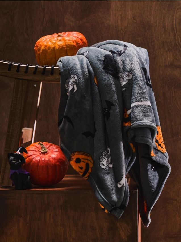 Sinsay - Pătură cu motiv de Halloween - gri-închis