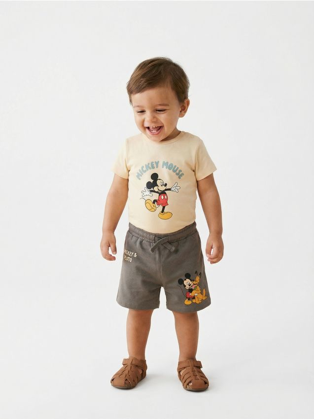 Sinsay - Bawełniane szorty z nadrukiem Mickey Mouse - szary