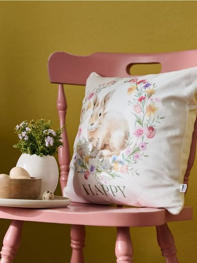 Великодня наволочка з зайчиком