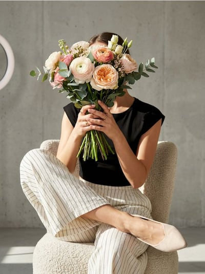 Spodnie wide leg w pionowe paski z wiskozą i domieszką lnu