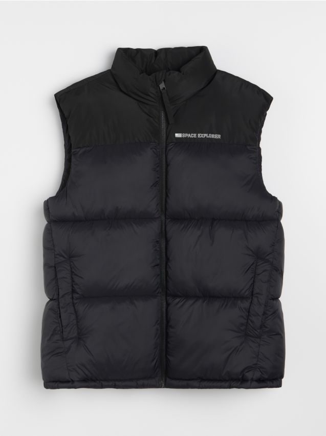 Sinsay - Vestă puffer matlasată NASA - negru