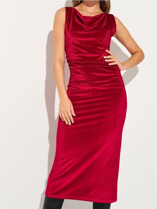 Sinsay - Welurowa sukienka z drapowaniem - czerwony