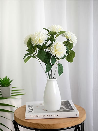 Украсна вештачка билка