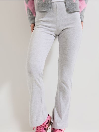 Rebrované rozšírené nohavice