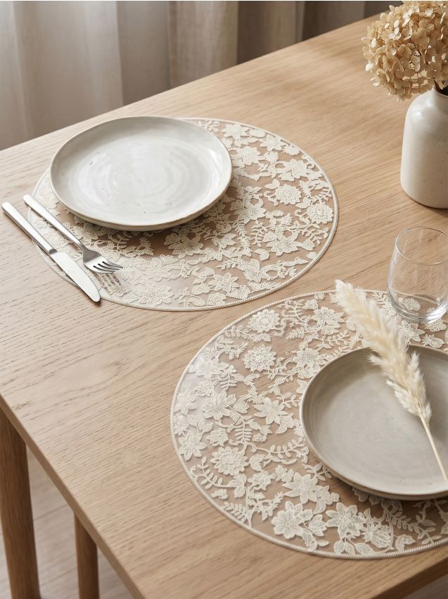 Sinsay - Set de suporturi de masă din dantelă cu motiv floral 2 pack - crem