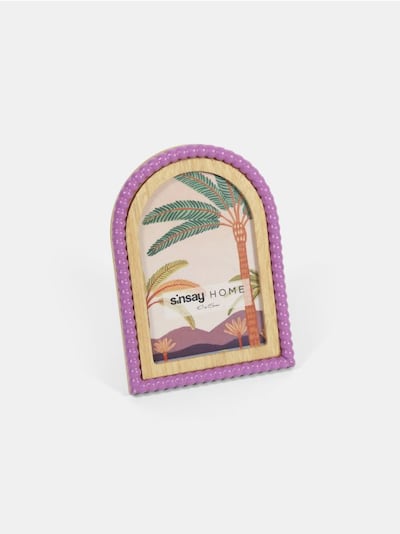 Ramka na zdjęcia z dekoracyjnym brzegiem