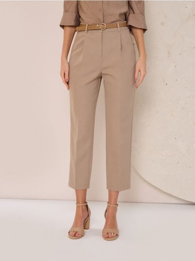 Панталон carrot с ръб и колан