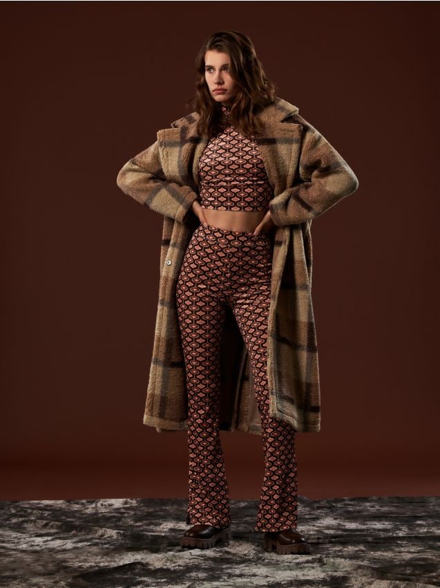 Sinsay - Crop top ze wzorem - brązowy