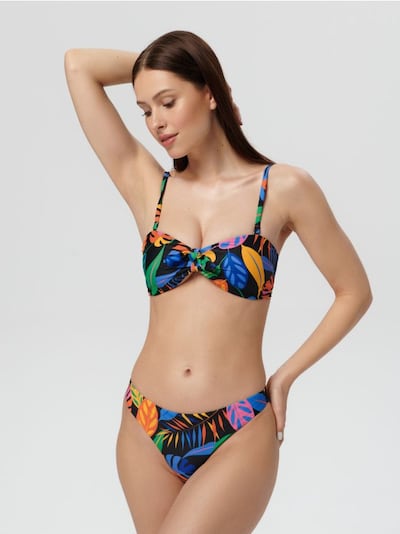 Costum de baie din două piese