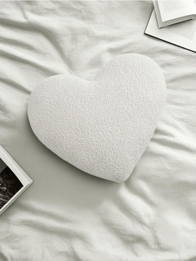 Sinsay - Ozdobný vankúš - krémová