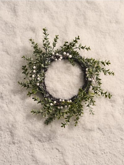 Декоративен венец