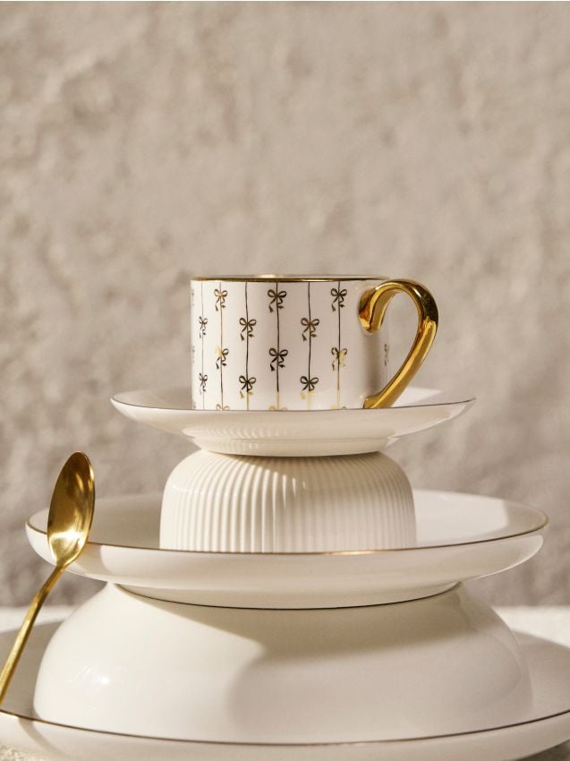 Sinsay - Pozlátená šálka a tanier - biela