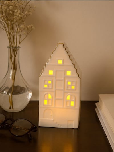 Świąteczna lampka LED w kształcie domku