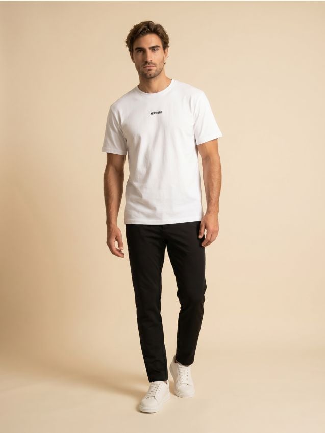 Sinsay - Tricou comfort din bumbac cu inscriptie New York - alb
