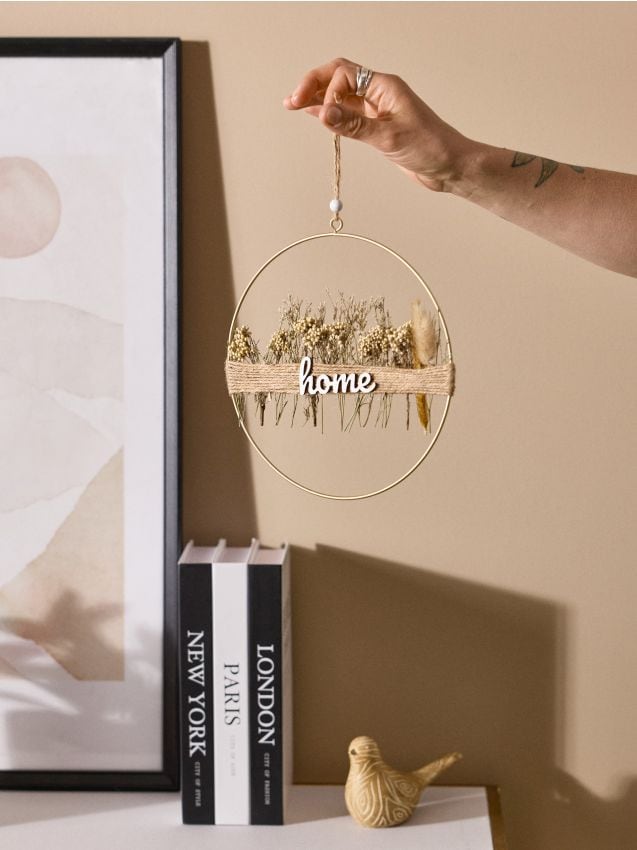 Sinsay - Decorațiune suspendată cu inscripția Home - multicolor