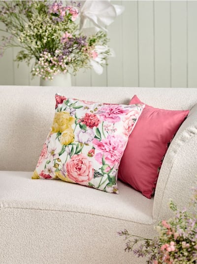 Наволочка з квітковим візерунком