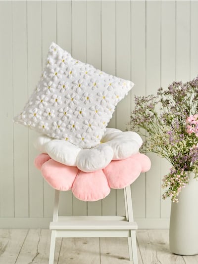 Povlak na polštář s květinovým vzorem