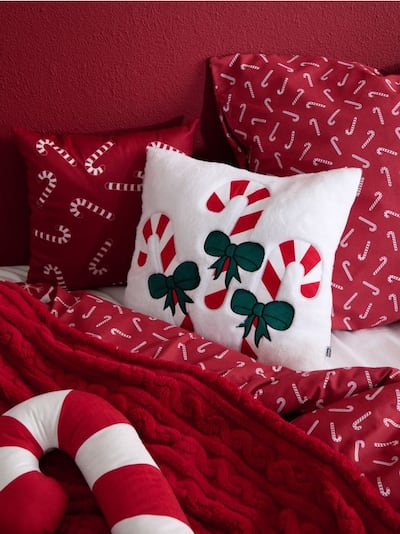 Božićni jastuk sa printom šećernih štapića