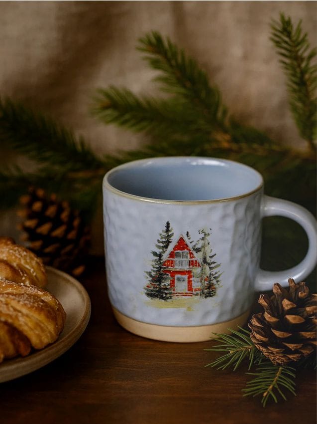 Sinsay - Kamenný vianočný hrnček s motívom domčeka - červená