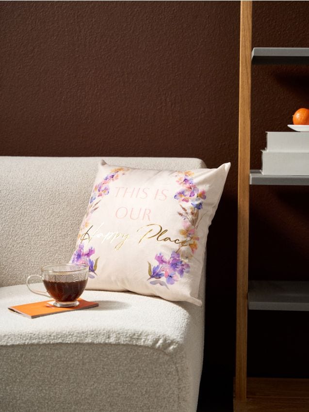 Sinsay - Față de pernă cu motiv floral și inscripție - crem