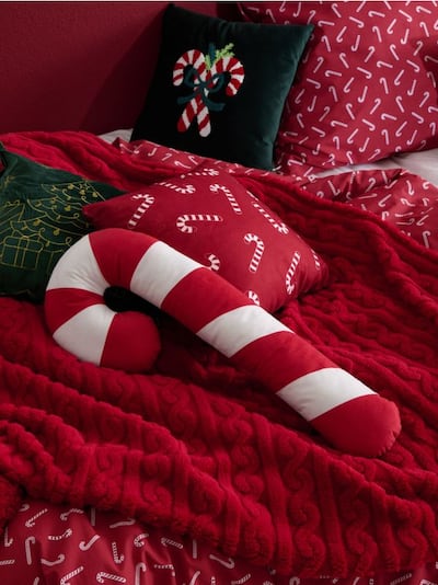 Декоративна подушка у формі льодяникової тростини