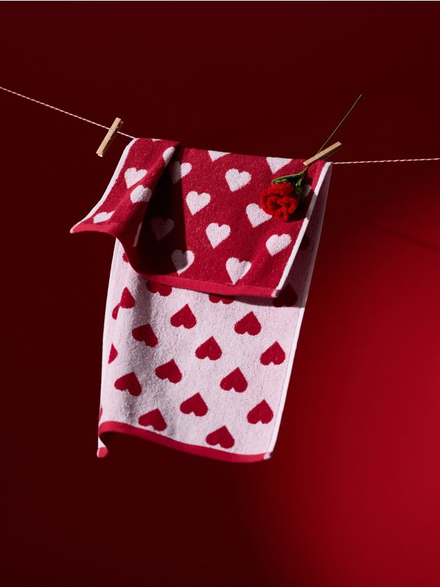 Sinsay - Prosop cu inimioare - roșu