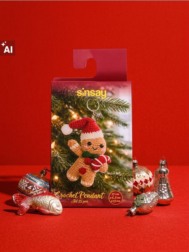 Sinsay - Set DIY de Crăciun pentru croșetarea unui breloc în formă de omuleț de turtă dulce - multicolor